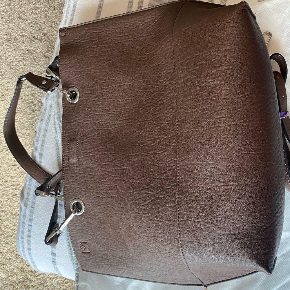 Calvin Klein handbag - Picture 3 of 6